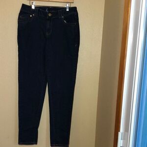 Lane Bryant Skinny Jeans in dark blue wash 14 tall
